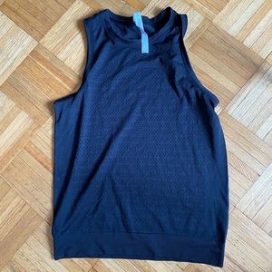 Lululemon Mesh Knit Tank Size 4